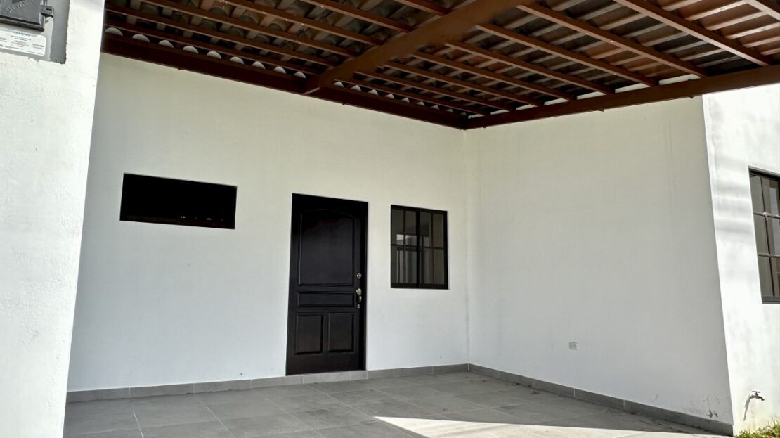 New House for Sale in La Rueda Condominium