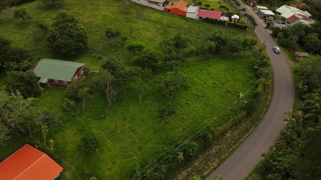 Tronadora house for sale near Arenal Lake Costa Rica with acreage